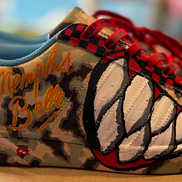 customized hand Painted Mens 9.5 Superstar from Triple White To WW2 inspired - Picture 3 of 10